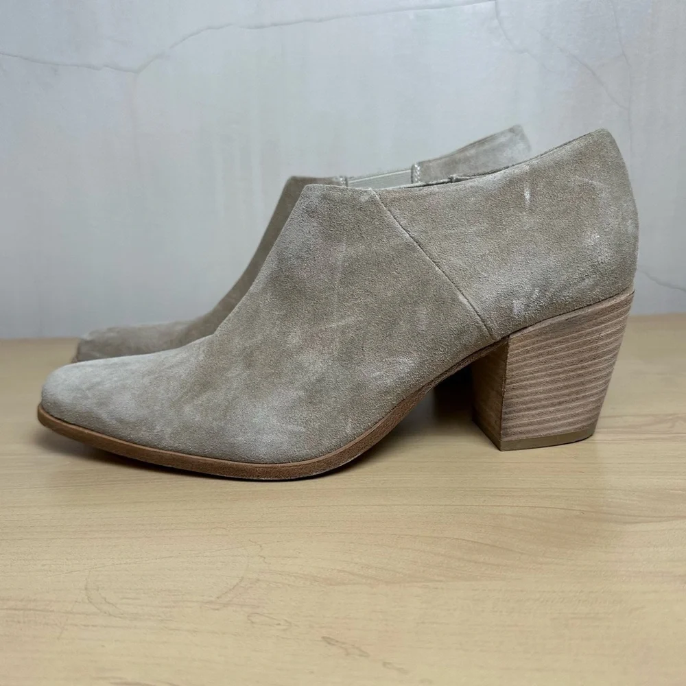 Vince Italian Suede Ankle Boots 10 | Neutral Booties Minimalist‎ Quiet Luxury